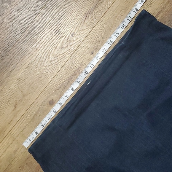 J Jill denim dark wash snap detailed skirt mini - Picture 3 of 6